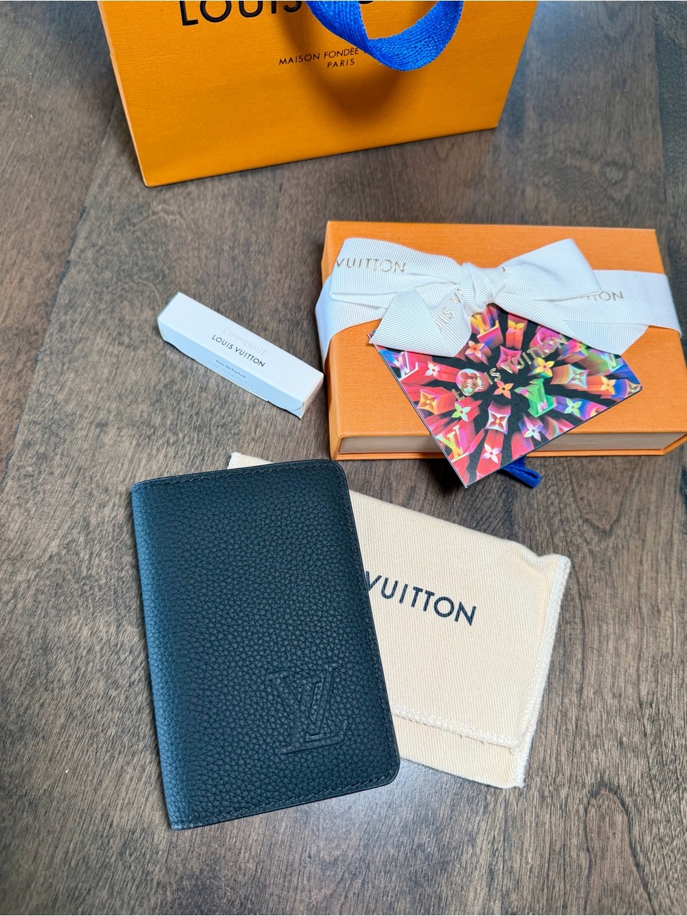 Louis Vuitton Black Pebbled Leather Pocket Organizer - Picture 7 of 7